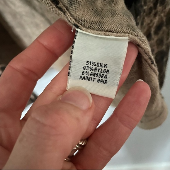 Kenneth Cole New York Animal Print Silk Blend Cardigan sz Large - Picture 4 of 6